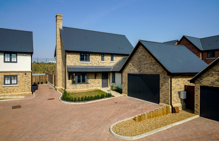 image-Farnham Road 1015